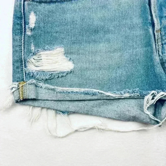 BDG Mid-Rise Tomgirl Button Fly Cheeky Denim Fray Cuffed Jean Short Size 27 - Picture 2 of 13